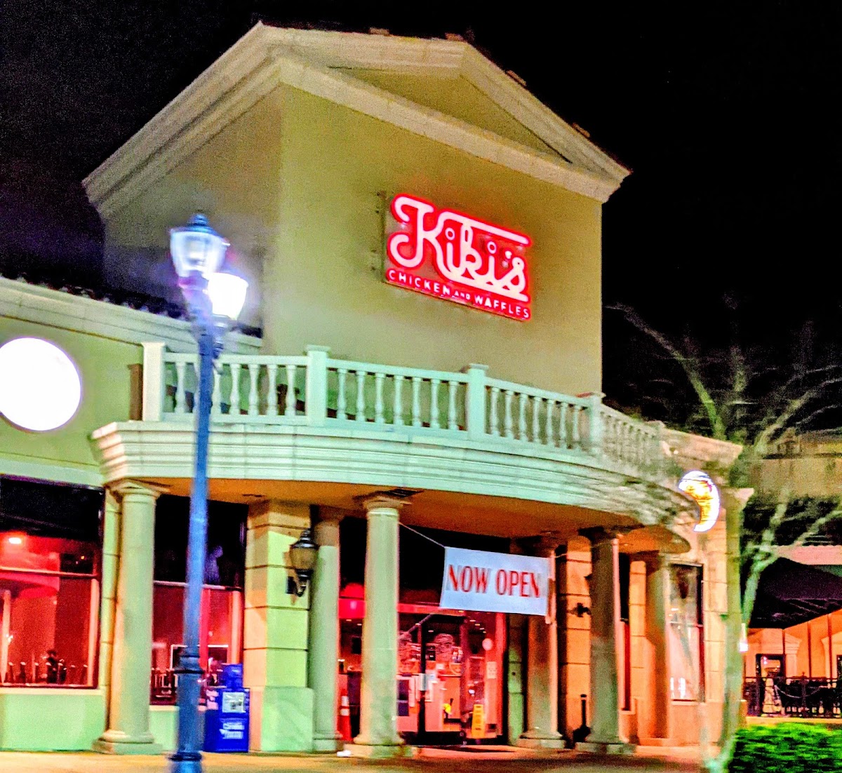 Kiki's Chicken And Waffles